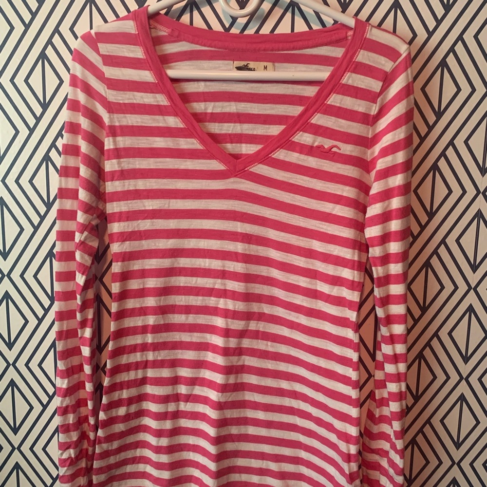 Hollister long sleeve T-shirt.  Size M